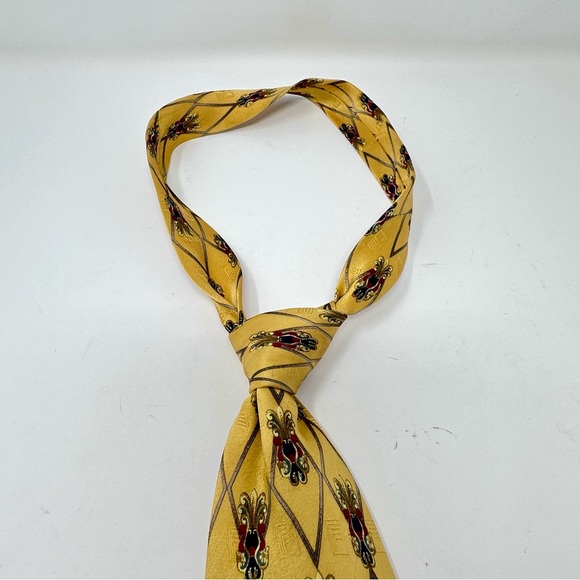 Pierre Pacha 100% Pure Silk Yellow Tie in EUC - Picture 3 of 4